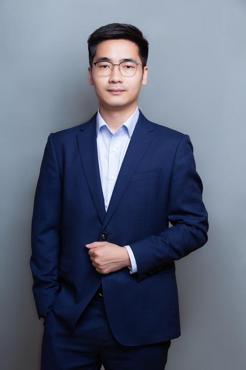 秦正莱 视觉与舞美负责人